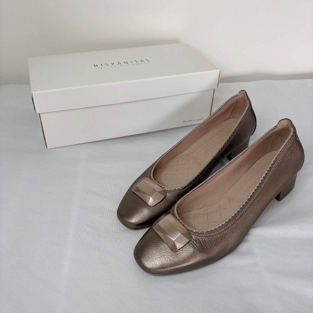 New Hispanitas Bone Metallic Leather Heels Sz 10.5 Made in Spain Block Heel